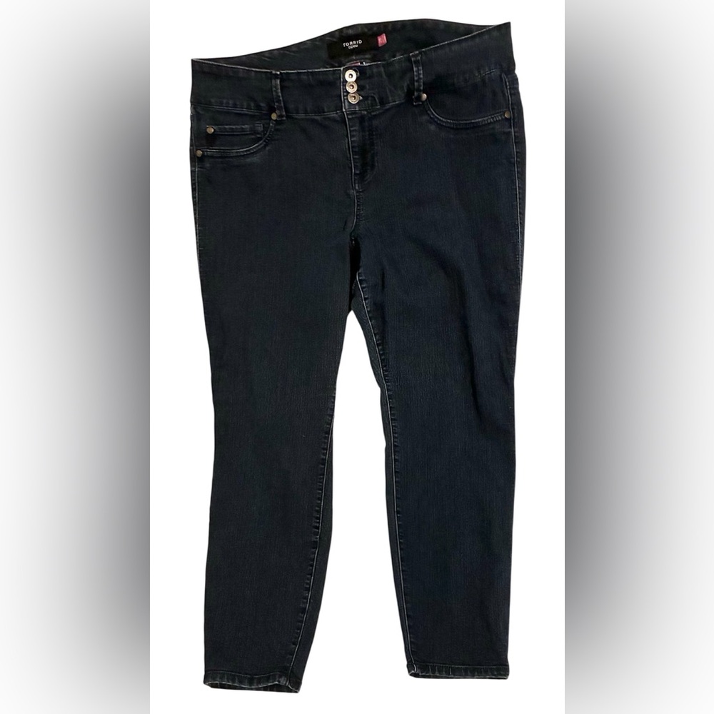 Torrid Women’s High Rise Skinny Jeans Dark Wash Size 20W Stretch Denim 3-Button